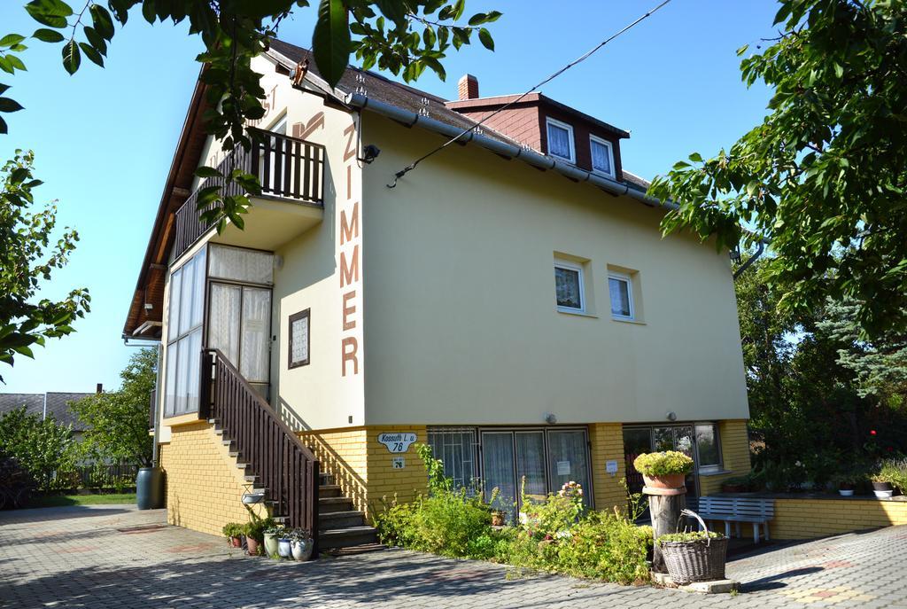 Benedekne Haza Apartment Gyenesdias Exterior photo